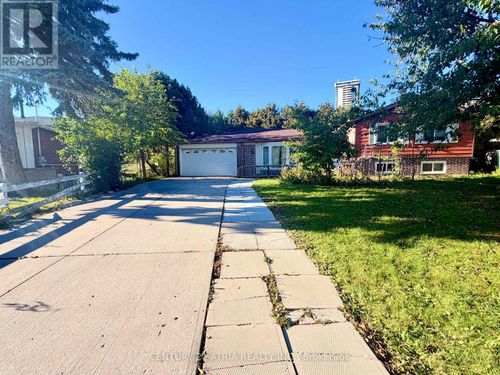 24 Axsmith Crescent, Toronto (Don Valley Village), ON, M2J3K3 | Card Image