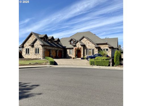 625 St Andrews Loop, Creswell, OR, 97426-9779 | Card Image