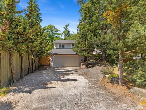 10122 50th Pl W, Mukilteo, WA, 98275-4254 | Card Image