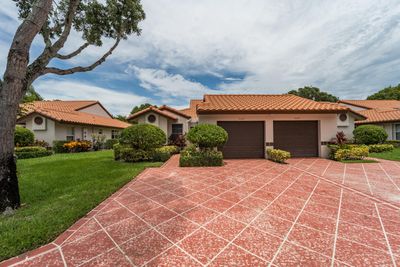 6387 Mill Pointe Circle, Condo with 2 bedrooms, 2 bathrooms and null parking in Delray Beach FL | Image 1