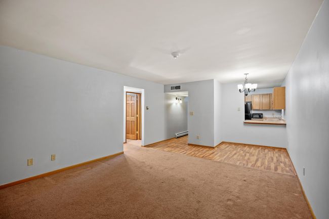 4050 W Rivers Edge Cir, Condo with 2 bedrooms, 1 bathrooms and null parking in Brown Deer WI | Image 17
