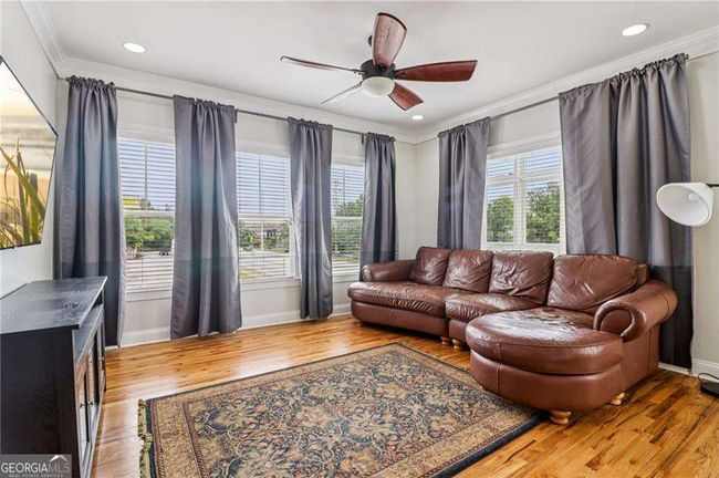 UNIT-201 - 2465 Main St, Condo with 3 bedrooms, 2 bathrooms and null parking in East Point GA | Image 5