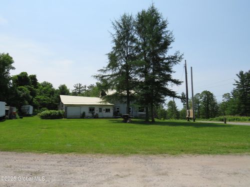 614 N Bush Rd, Johnstown, NY, 12095-4724 | Card Image