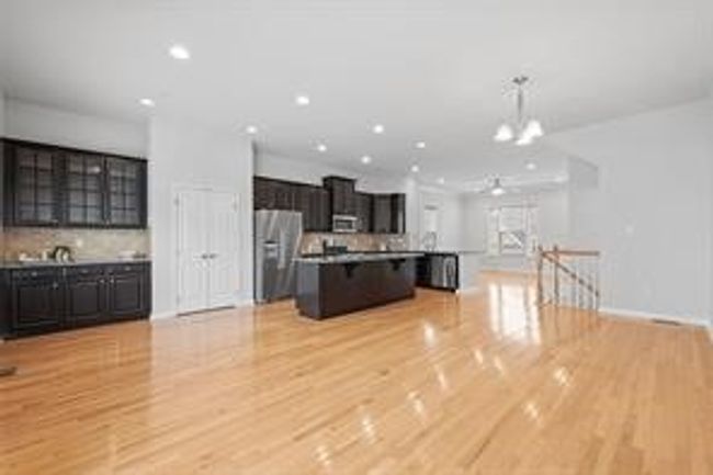 258 Venango Trl, Townhouse with 3 bedrooms, 3 bathrooms and 2 parking in Mars PA | Image 15