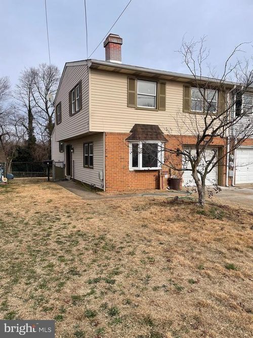 227 Kennedy Blvd, BELLMAWR, NJ, 08031-1124 | Card Image