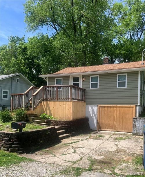 620 Sheppard St, Alton, IL, 62002-2983 | Card Image
