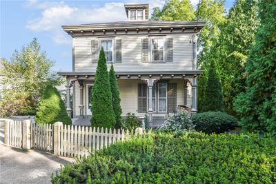 10 Prospect Street, House other with 5 bedrooms, 3 bathrooms and 2 parking in East Greenwich RI | Image 1