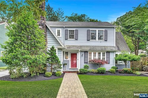 143 Morningside Rd, Verona, NJ, 07044-1003 | Card Image