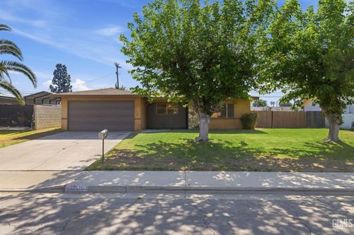 4304 Axminster St, Bakersfield, CA, 93307-4708 | Card Image