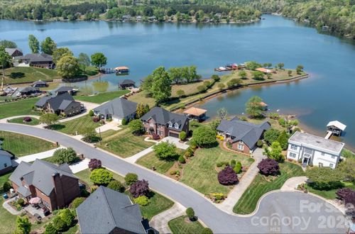 215 Iswa Dr, Taylorsville, NC, 28681-3540 | Card Image