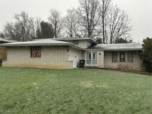 7809 York Rd, Parma, OH, 44130-7378 | Card Image