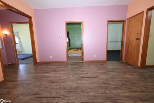 603 E Church St, Marshalltown, IA, 50158-3056 | Card Image