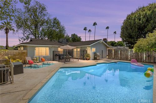 9053 Delano Dr, Riverside, CA, 92503-2751 | Card Image