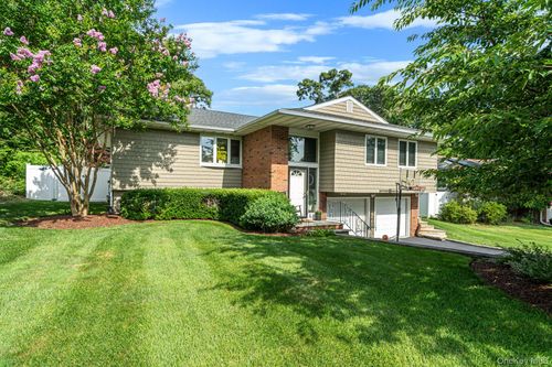 22 Caddy Pl, Rocky Point, NY, 11778-9016 | Card Image
