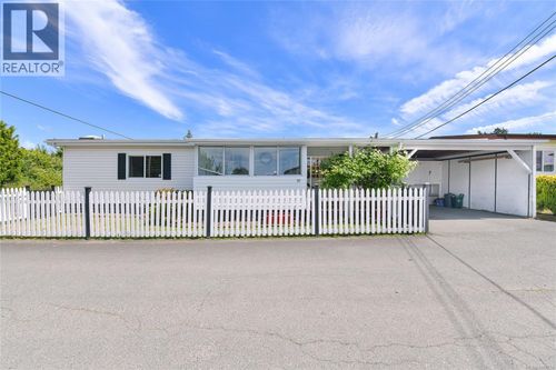 51-1555 Middle Rd, Victoria, BC, V9A0E4 | Card Image