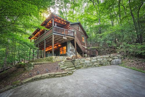 341 Valley View Rd, Ellijay, GA, 30536-2664 | Card Image