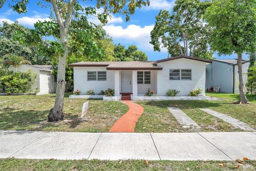 2814 Mayo St, Hollywood, FL, 33020-5646 | Card Image