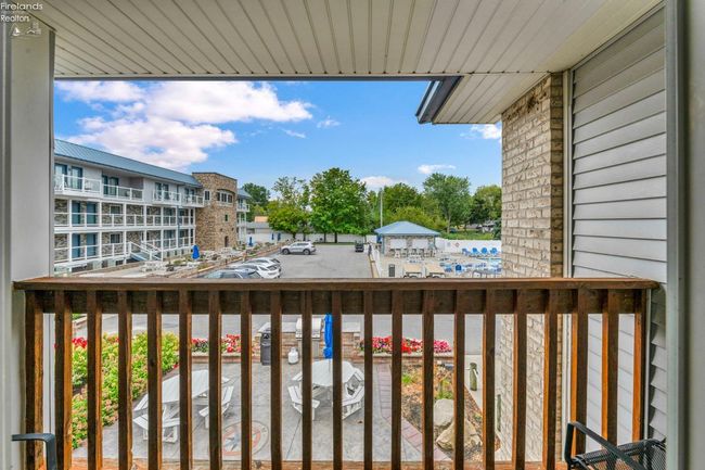 7 - 1230 Tri Motor Dr, Condo with 2 bedrooms, 2 bathrooms and null parking in Put-In-Bay OH | Image 32