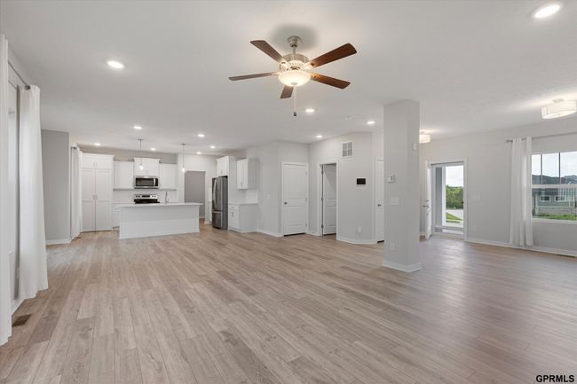 17312 Potter St, House other with 4 bedrooms, 3 bathrooms and 3 parking in Bennington NE | Image 8