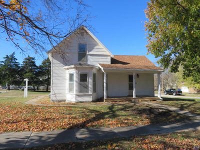 200 Second St, House other with 3 bedrooms, 1 bathrooms and null parking in Winchester KS | Image 1