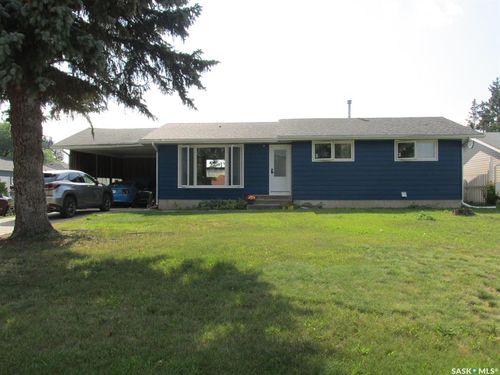 506 6th St E, Nipawin, SK, S0E1E0 | Card Image