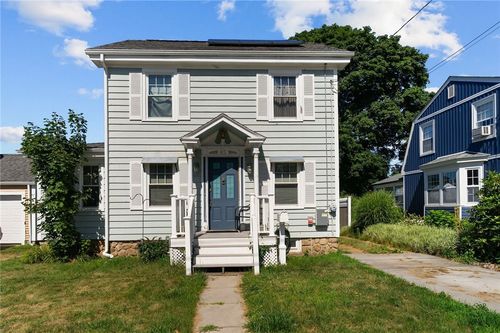 45 George St, Westerly, RI, 02891-2304 | Card Image