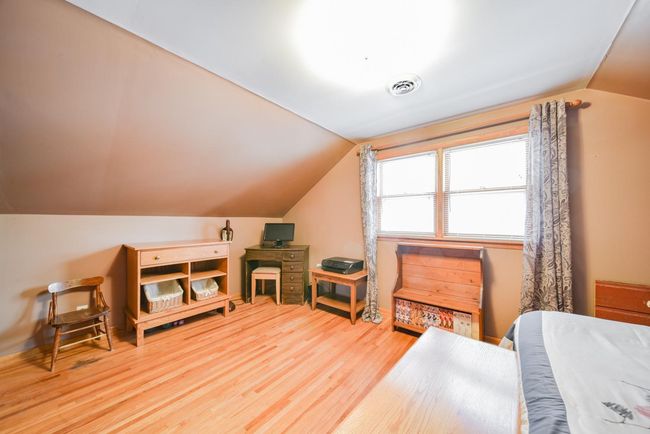 Upper Level Bedroom (3) | Image 40