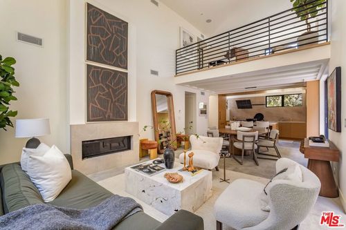 919 Hilldale Ave, West Hollywood, CA, 90069-4404 | Card Image