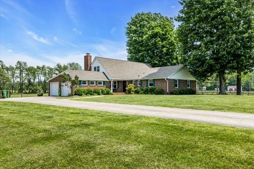 1555 Charles Bell Rd, Clarksville, TN, 37040 | Card Image