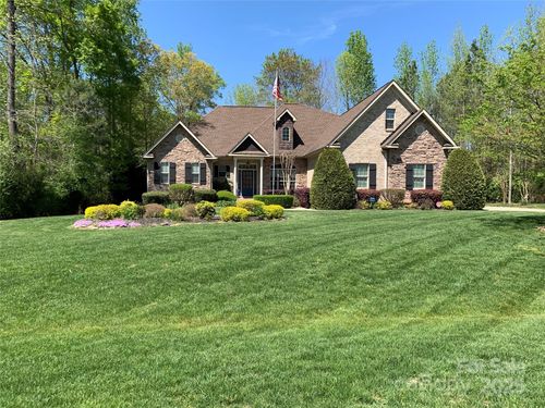 513 Little Cove Ln, Lake Wylie, SC, 29710-8107 | Card Image