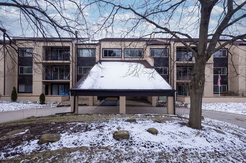 apt-301-171 Court Dr, Fairlawn, OH, 44333-3082 | Card Image