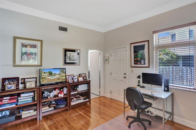4340 Pine Tree Dr, House other with 5 bedrooms, 5 bathrooms and null parking in Miami Beach FL | Image 13