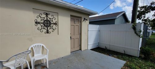 apt-1-26 Se 13th Ter, Dania Beach, FL, 33004-4359 | Card Image