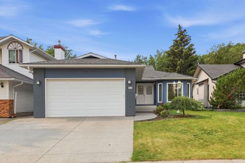 420 Douglasbank Crt Se, Calgary, AB, T2Z1X1 | Card Image