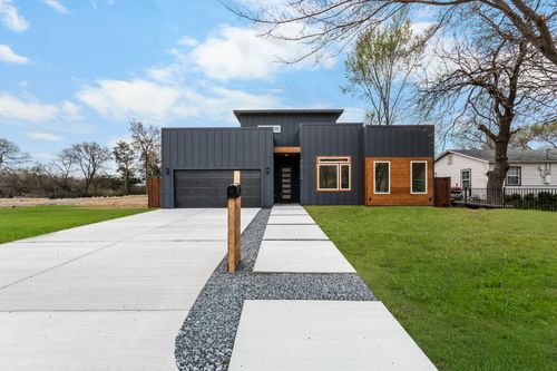 8910 Wadlington Avenue, Dallas, TX, 75217 | Card Image