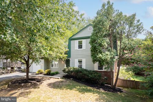 15221 Bicentennial Ct, CHANTILLY, VA, 20151-1311 | Card Image