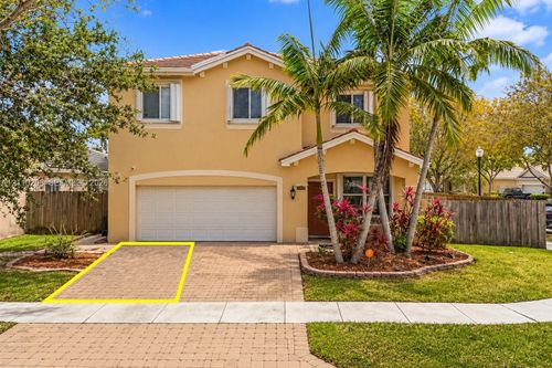 a-657 Se 30th Ter, Homestead, FL, 33033 | Card Image