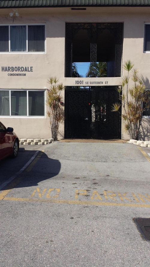 17-1001 Se 16th St, Fort Lauderdale, FL, 33316-2196 | Card Image