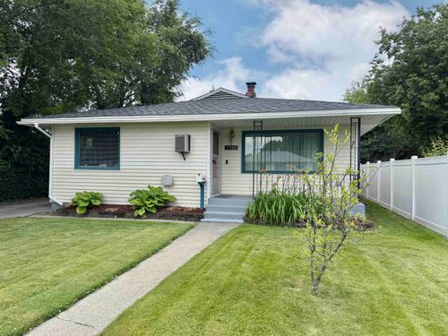 1710 E Crown Ave, Spokane, WA, 99207-4015 | Card Image