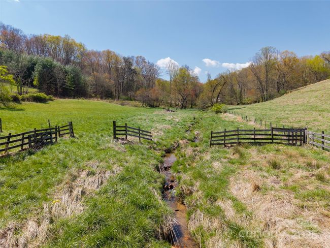 435 Upper Glady Fork Rd, House other with 2 bedrooms, 2 bathrooms and null parking in Candler NC | Image 14