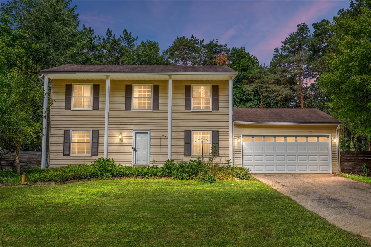 Arbor Pine Dr, Ortonville, MI 48462