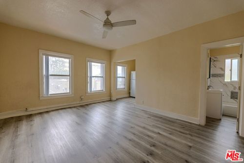 300-661 Shatto Place, Los Angeles, CA, 90005 | Card Image