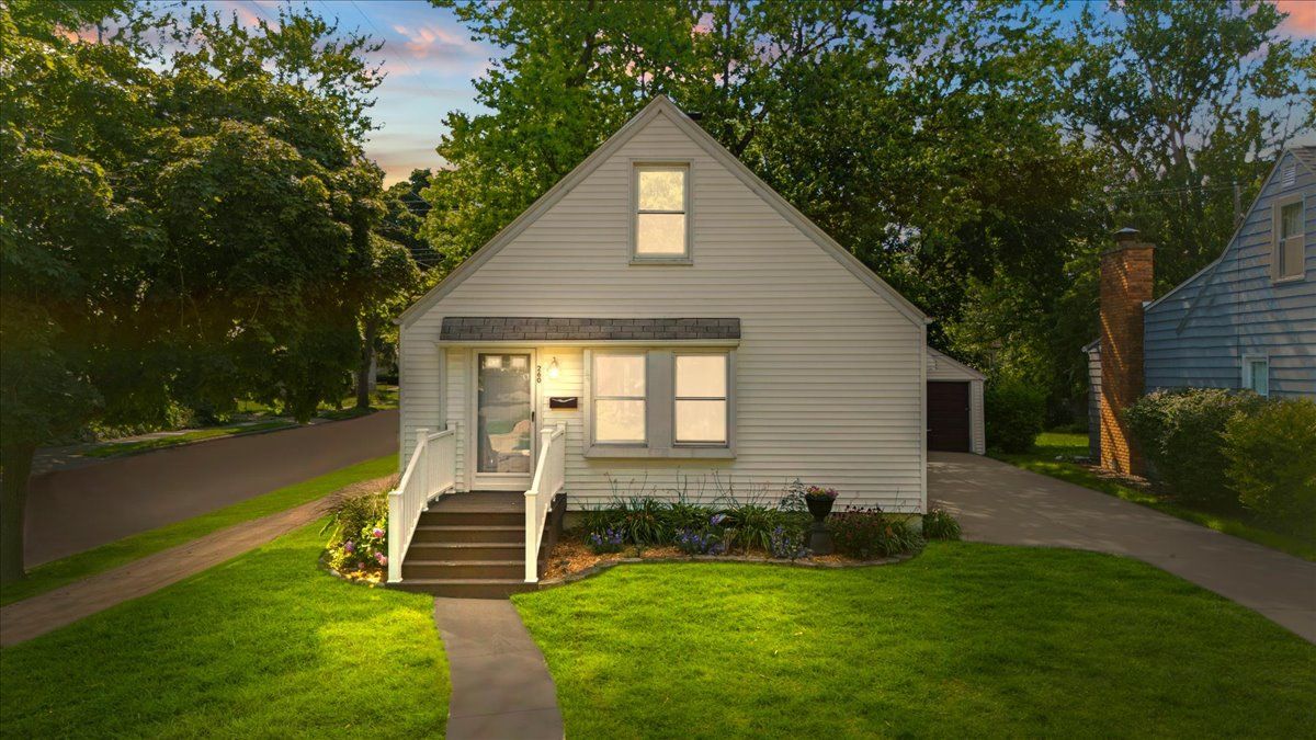 Pioneer Dr, Pontiac, MI 48341