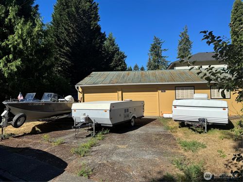 17511 113th Ave Ne, Bothell, WA, 98011-3204 | Card Image