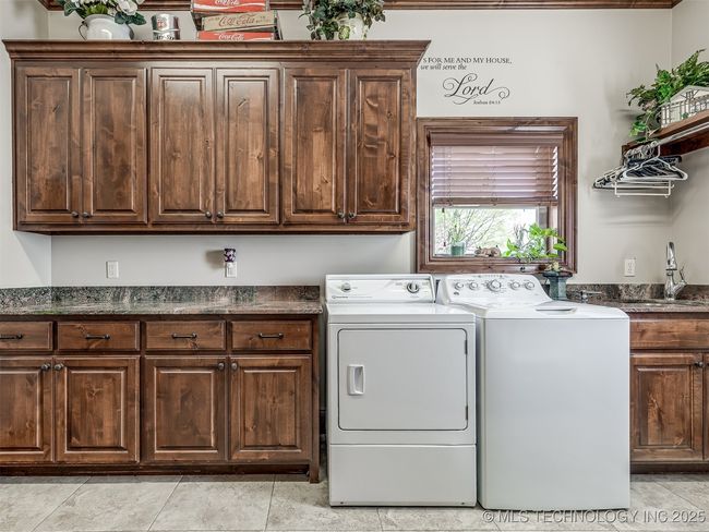 5500 S 329 Th East Ave, House other with 3 bedrooms, 5 bathrooms and null parking in Broken Arrow OK | Image 35