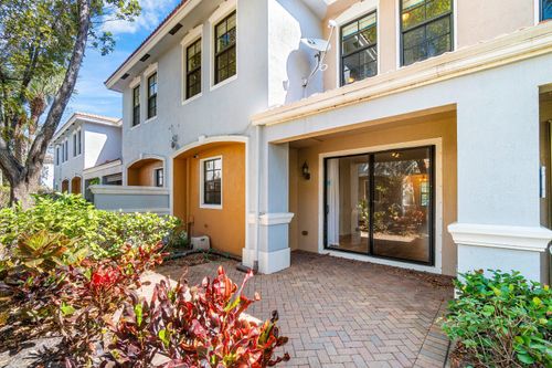 238 E Chrystie Cir, Delray Beach, FL, 33484-8179 | Card Image