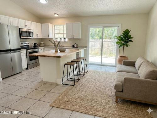 2897 Tenth Street, St Augustine, FL, 32084 | Card Image