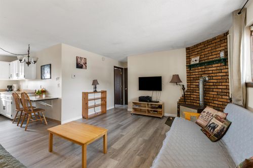 9-42 Wylie Court, Conway, NH, 03818 | Card Image