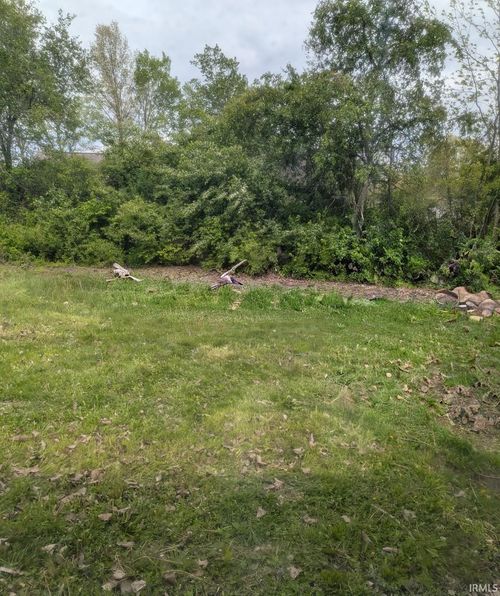 3730 E Sherwood Ter, Fort Wayne, IN, 46806-5041 | Card Image