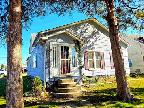 900 S 16th St, Herrin, IL, 62948-2506 | Card Image